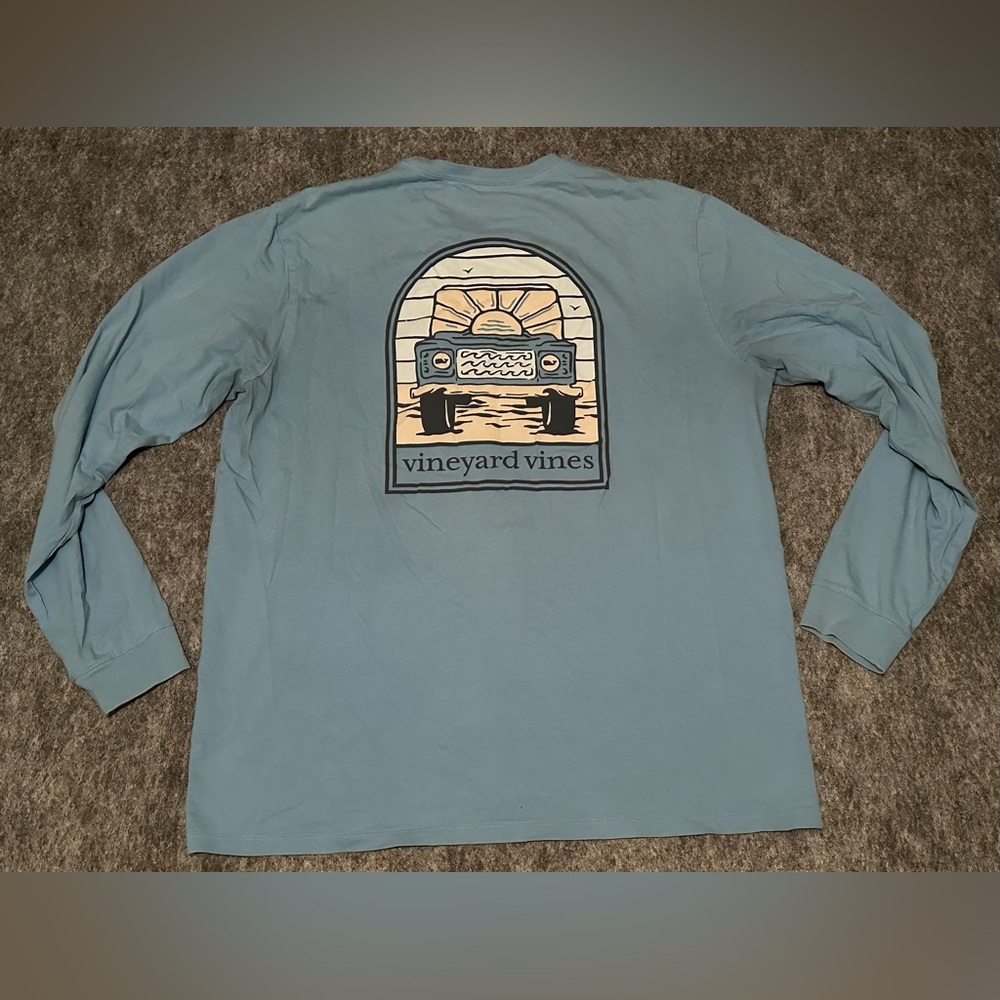 Men’s Vineyard Vines Vacation Scenic Route Blue Logo Pocket Long Sleeve Shirt LG